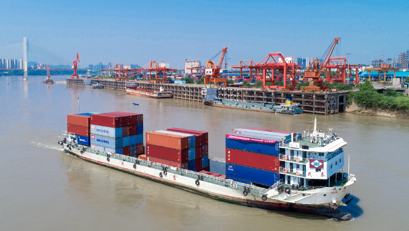 航运业热度回升，二季度航运景气指数大幅提升