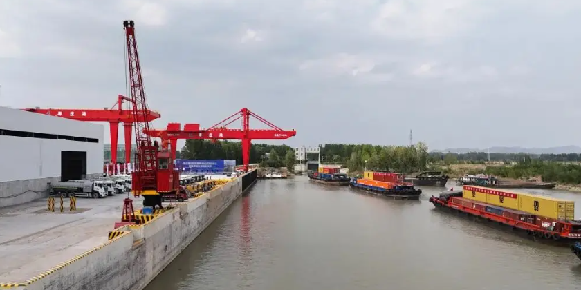 山东枣庄港实现“公路、、、铁路、、、水运”多式联运